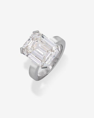 Diamond Ring Emerald-cut Platinum