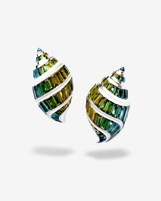 Handgefertigte Turban-Schnecken-Ohrclips aus der Strandgut-Kollektion aus 750 Weißgold mit Topasen, Turmalinen und Peridots von Fochtmann Juwelier.