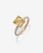 Ring Cushion-Cut Diamond Yellow Gold