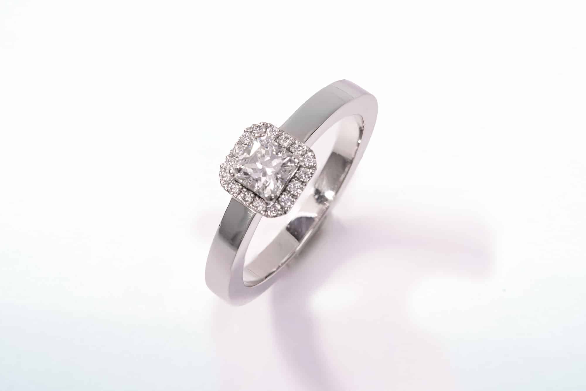 Diamant Ring R315 - Vorschau 2 - Perfekter Schmuck Von Fochtmann Goldschmiede Und Juwelier In München