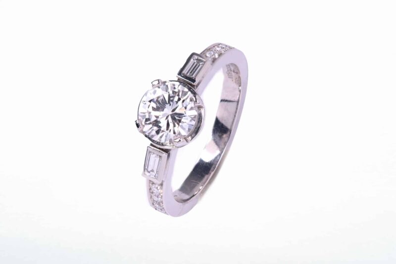 Diamant-Ring R323