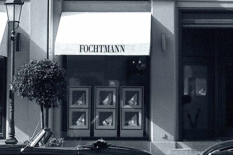 Die Ladenfront von Juwelier Fochtmann in der Maximilianstraße - München