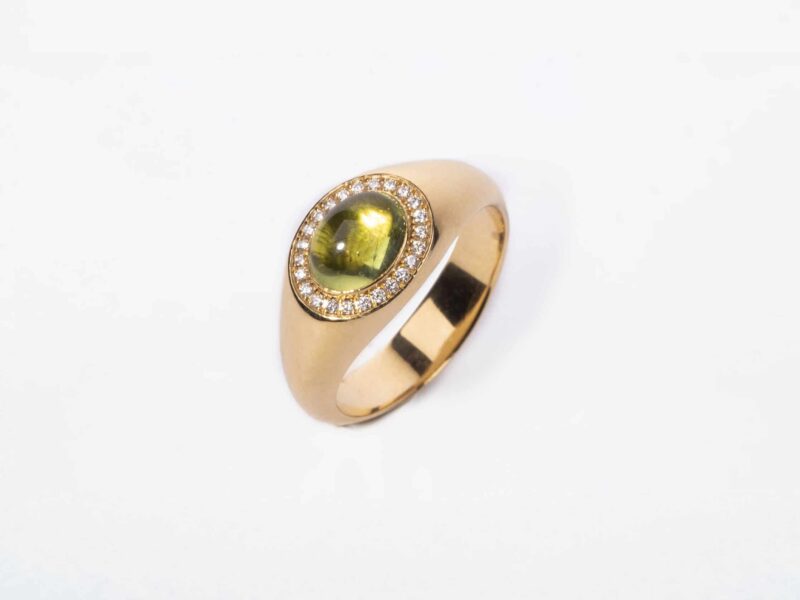 Peridot Ring R273 - Vorschau 2 - Perfekter Schmuck Von Fochtmann Goldschmiede Und Juwelier In München