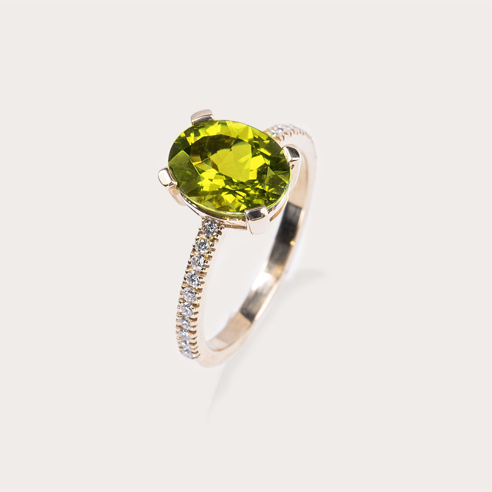 Peridot Ring R883 - Teaser - Perfekter Schmuck Von Fochtmann Goldschmiede Und Juwelier In München